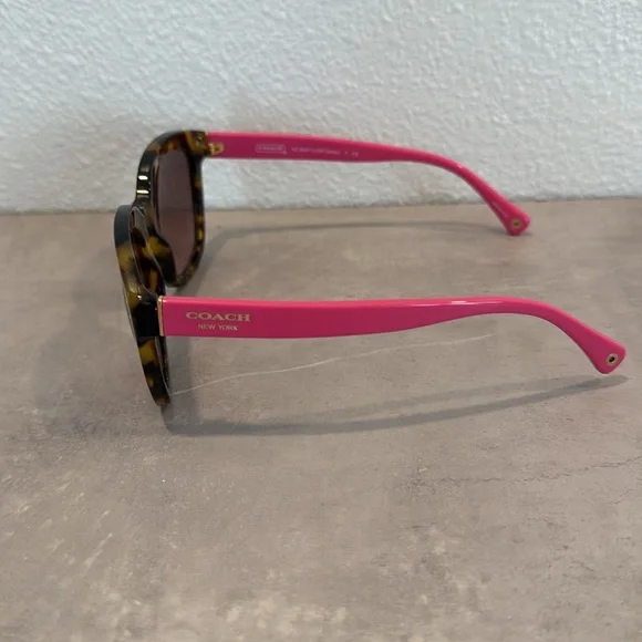 Coach sunglasses - Picture 3 of 3